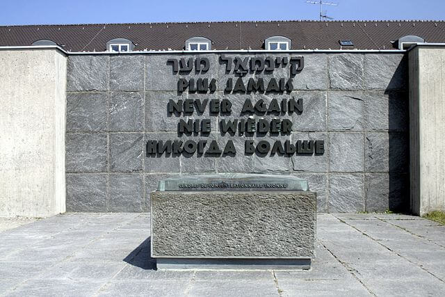 640px-Dachau_never_again.jpg