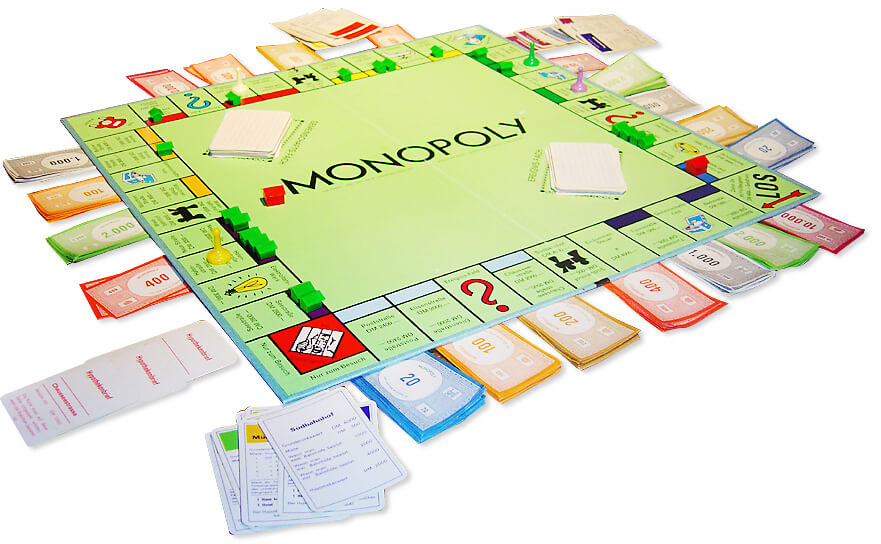 German_Monopoly_board_in_the_middle_of_a_game (1)