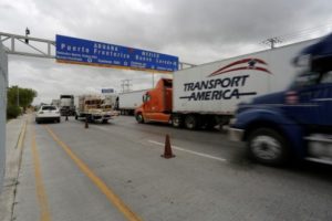 Trade_trucking_mexico