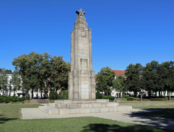 Monument in Anger Park